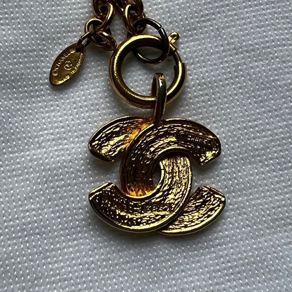 Chanel Woven/Quilted (Matelassé) CC Pendant Necklace—Rope Twist CC Pendant - Picture 6 of 6